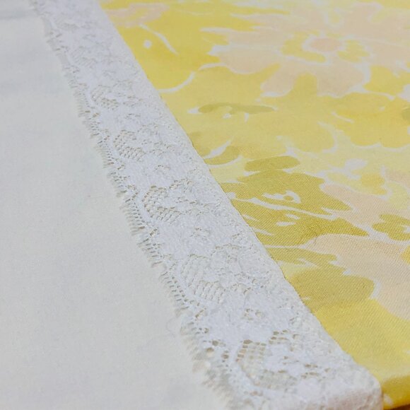 Vintage 70s TRUPREST Green Blush Pink Floral Pillowcase PAIR: White Lace Trim - Picture 7 of 11